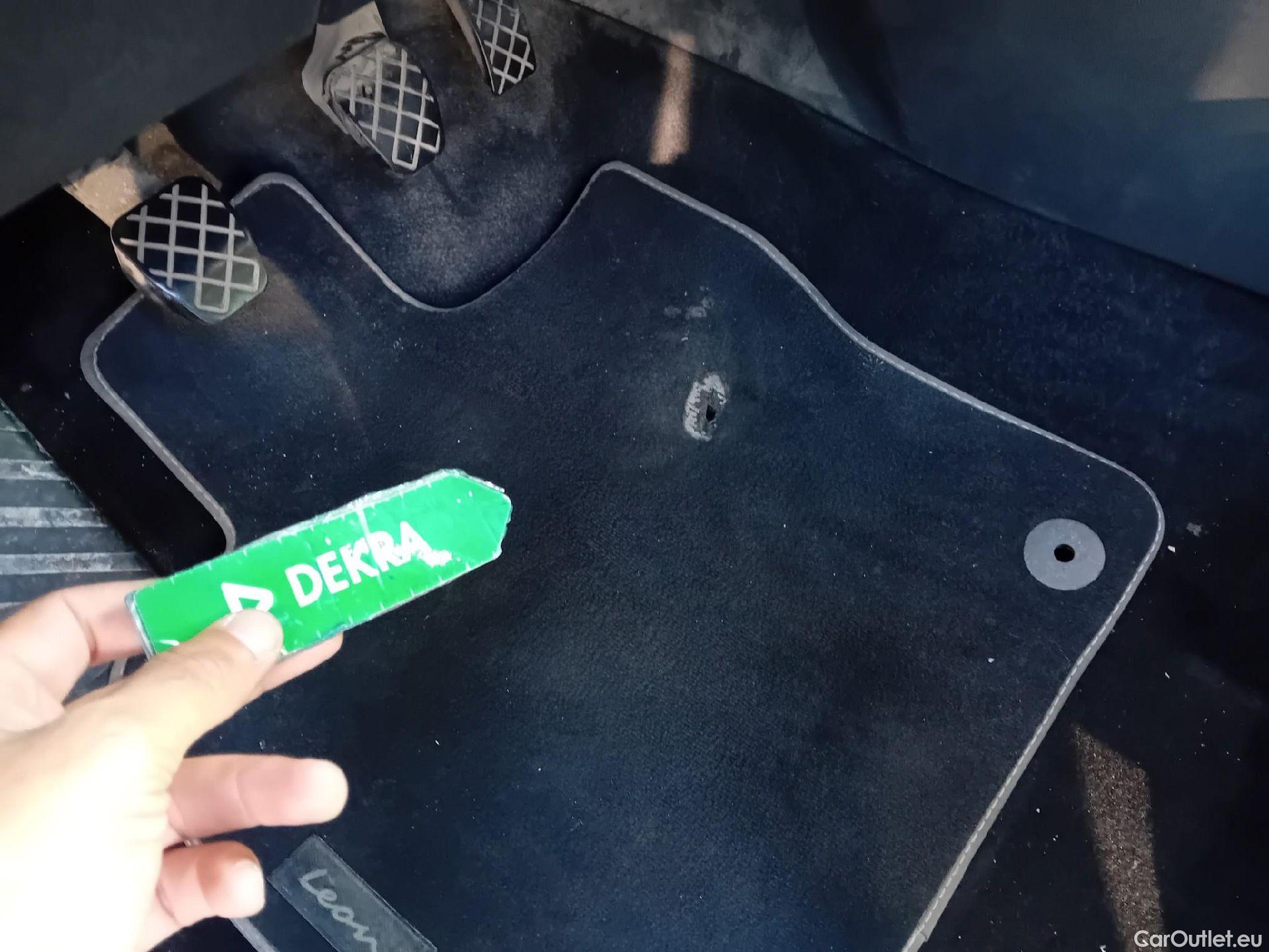  Seat  Leon SEAT Nuevo León / 2020 / 5P / familiar SP 2.0 TDI 85kW Style Go(SP) #2