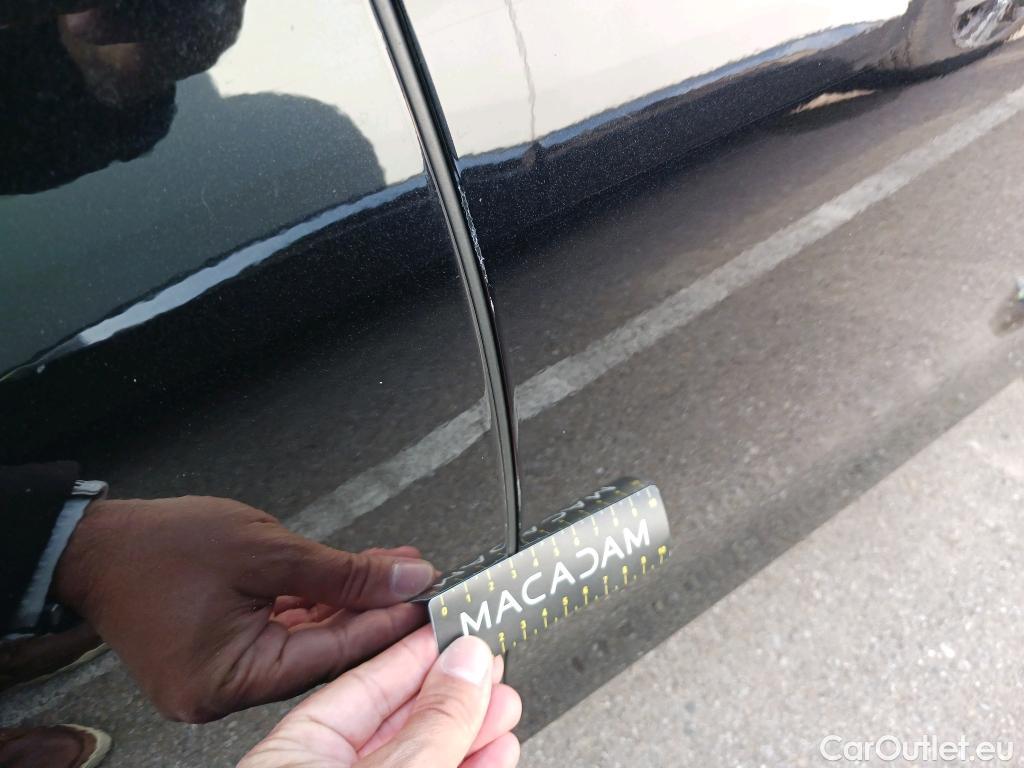  Volkswagen  Golf  VOLKSWAGEN / 2020 / 5P / familiar Life 2.0 TDI 85kW (115CV) DSG Variant #12