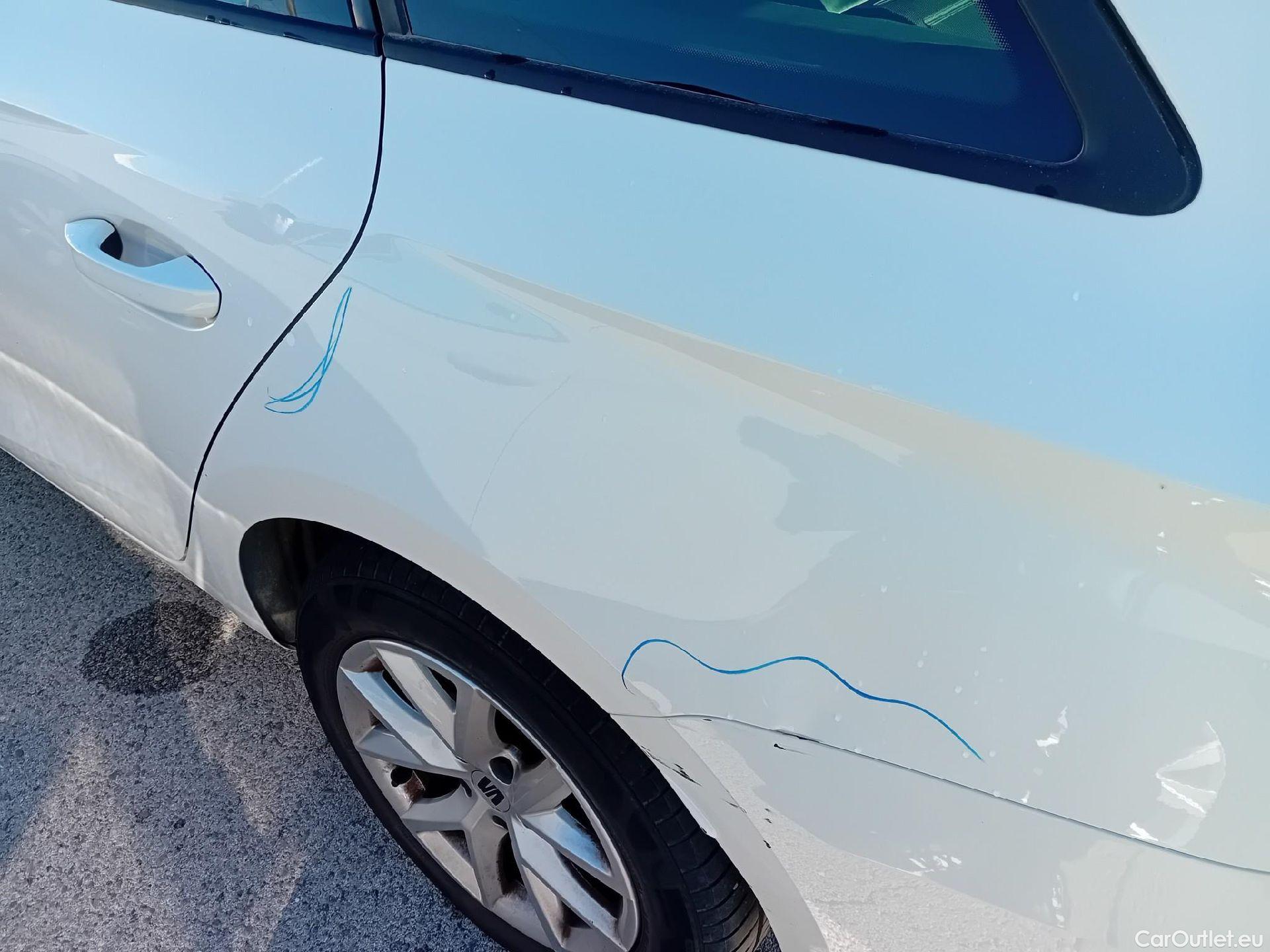  Seat  Leon SEAT Nuevo León / 2020 / 5P / familiar SP 2.0 TDI 85kW Style Go(SP) #18