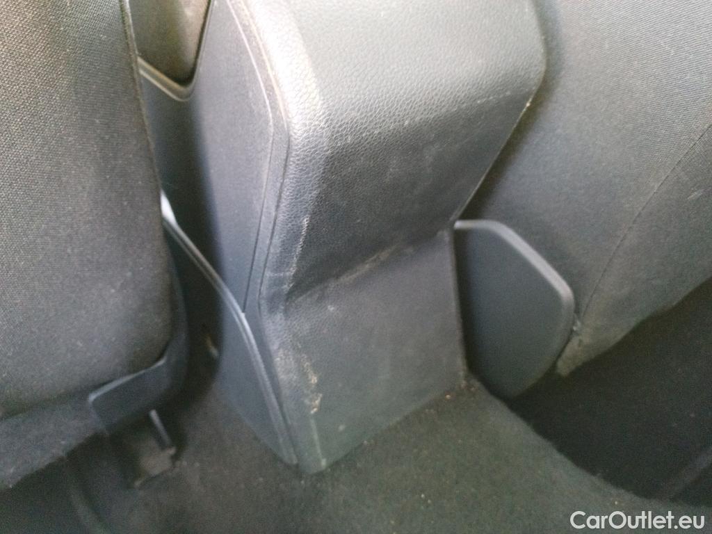  Seat  Arona SEAT  / 2017 / 5P / todoterreno 1.0 TSI 81kW (110CV) Style Plus (AC) #8