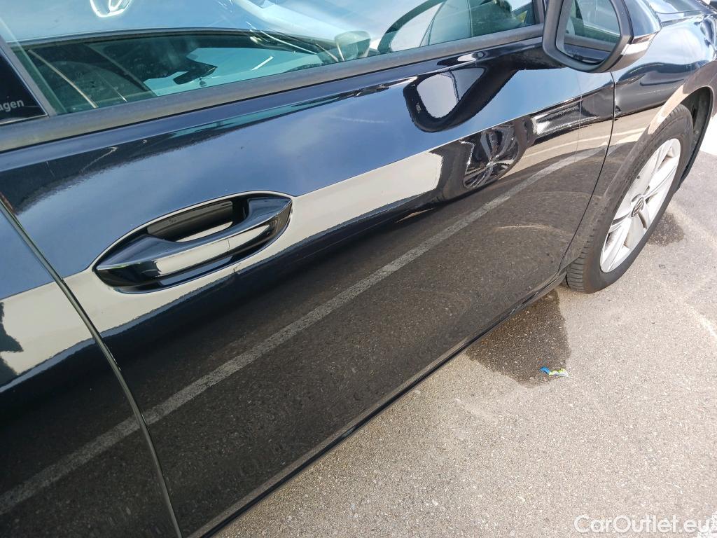  Volkswagen  Golf  VOLKSWAGEN / 2020 / 5P / familiar Life 2.0 TDI 85kW (115CV) DSG Variant #11