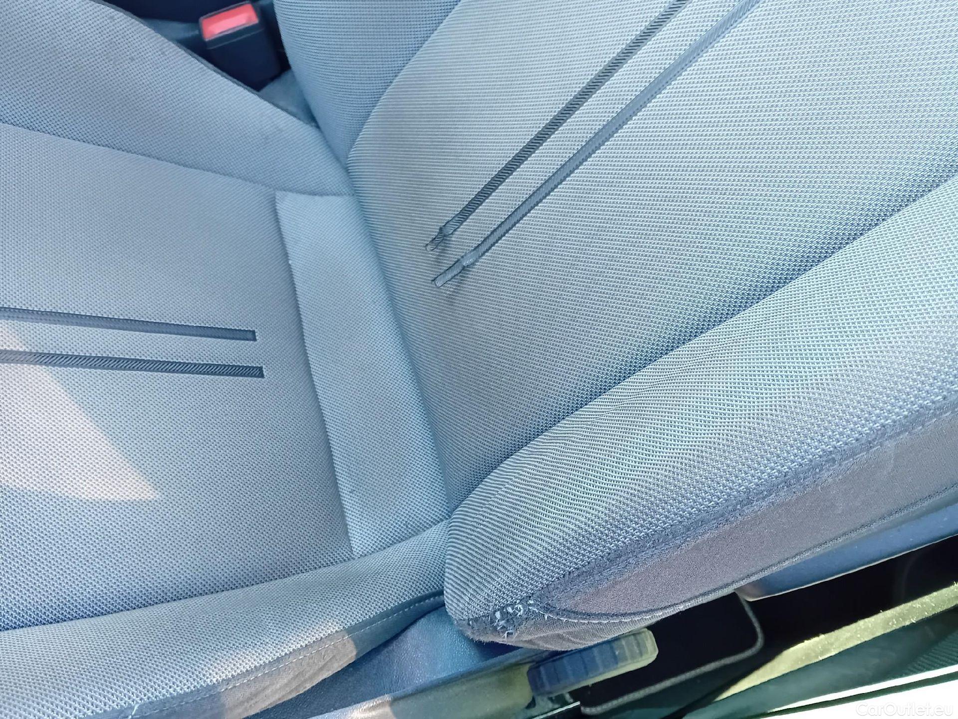  Seat  Leon SEAT Nuevo León / 2020 / 5P / familiar SP 2.0 TDI 85kW Style Go(SP) #3