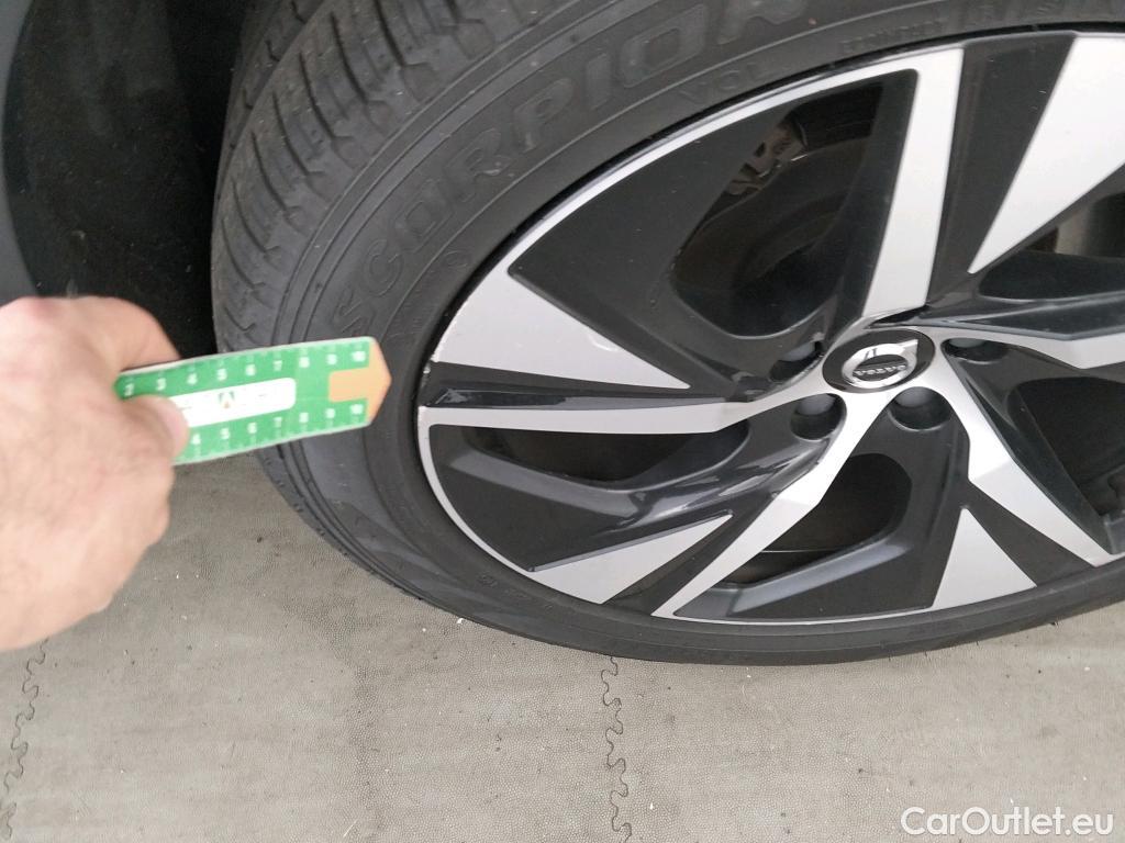  Volvo  XC90 VOLVO  / 2019 / 5P / todoterreno 2.0 T8 AWD Recharge R-Design Auto #10