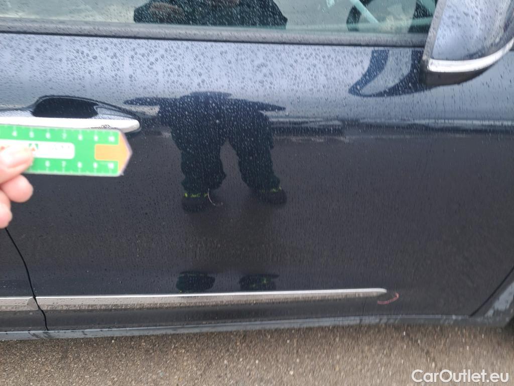  KIA  Niro KIA  1.6 GDi PHEV 104kW (141CV) Drive (AC) #18