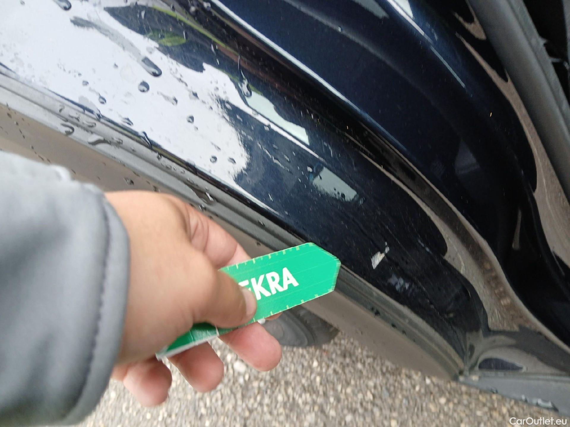  KIA  Niro KIA  1.6 GDi PHEV 104kW (141CV) Drive (AC) #6