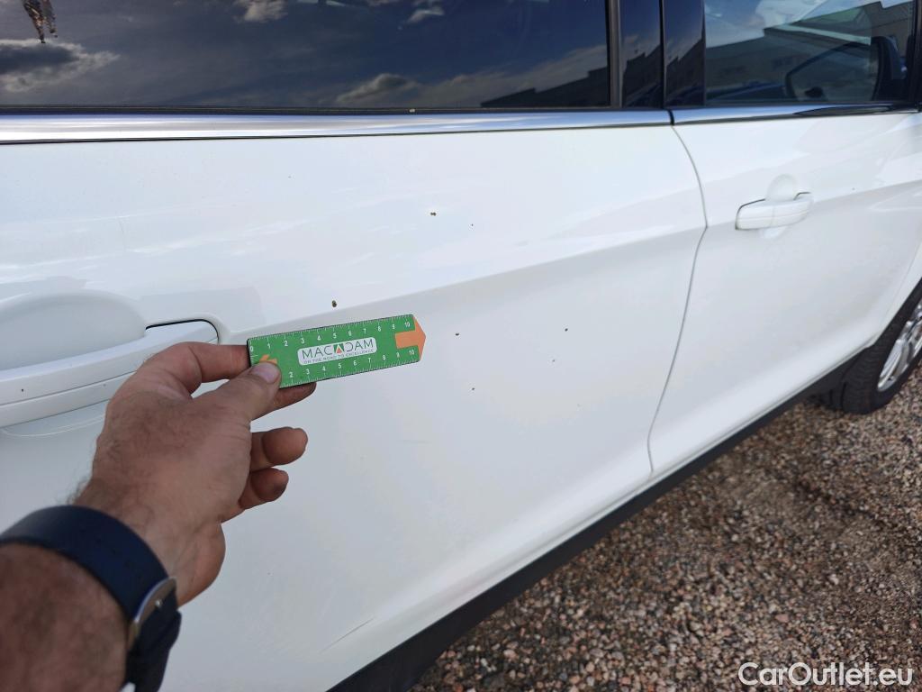  Ford  Kuga FORD  / 2016 / 5P / todoterreno 1.5 EcoBoost 88kW 4x2 Trend+ (CX) #21