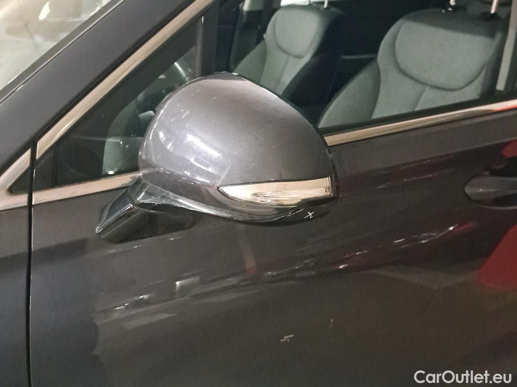  Hyundai  Santa Fe HYUNDAI  / 2021 / 5P / todoterreno 1.6 TGDi HEV Klass Auto 4x2  #25