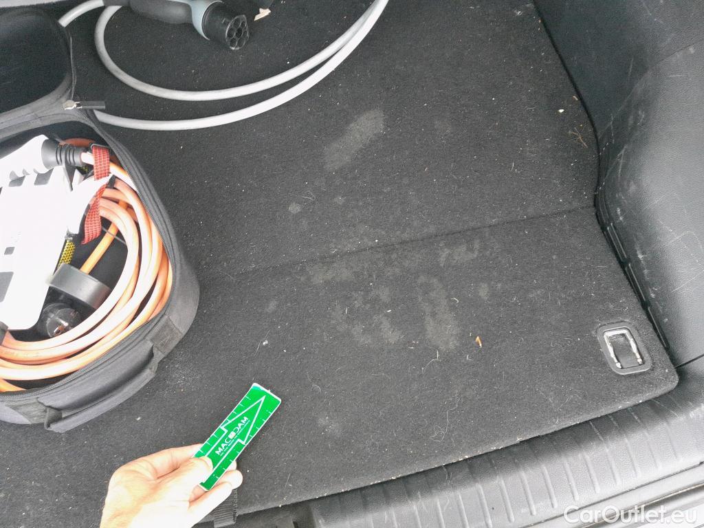  KIA  Niro KIA  / 2019 / 5P / crossover 1.6 GDi PHEV 104kW (141CV) Drive #7