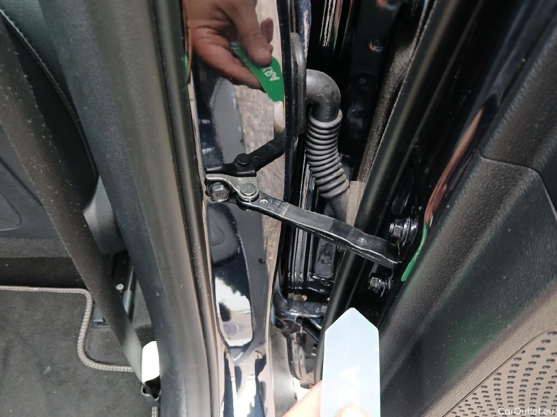  KIA  Niro KIA  1.6 GDi PHEV 104kW (141CV) Drive (AC) #4