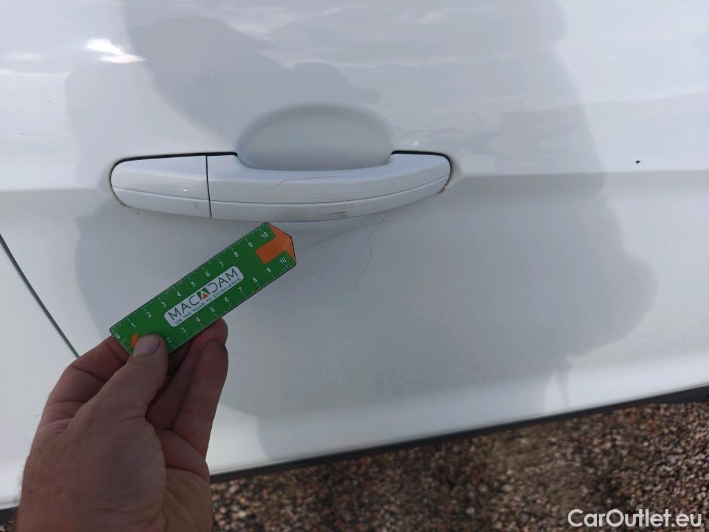  Ford  Kuga FORD  / 2016 / 5P / todoterreno 1.5 EcoBoost 88kW 4x2 Trend+ (CX) #41