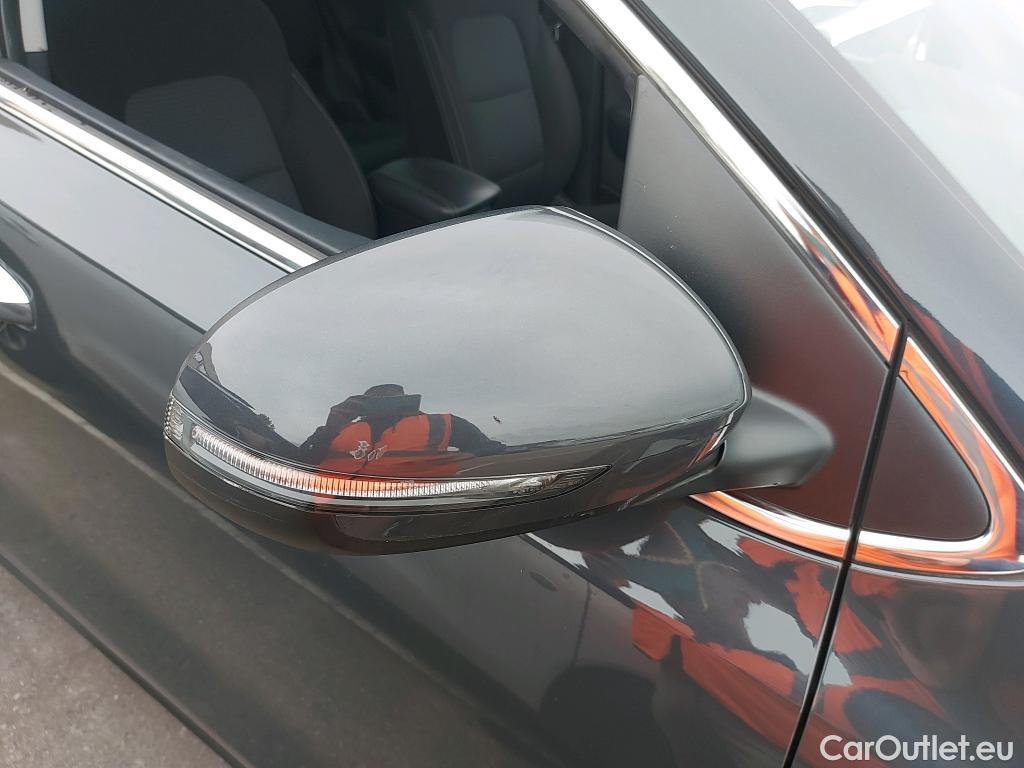  KIA  Sportage KIA  1.6MHEV Drive 100kW(136CV) 4x2(Crist Tintados)(CX) #29