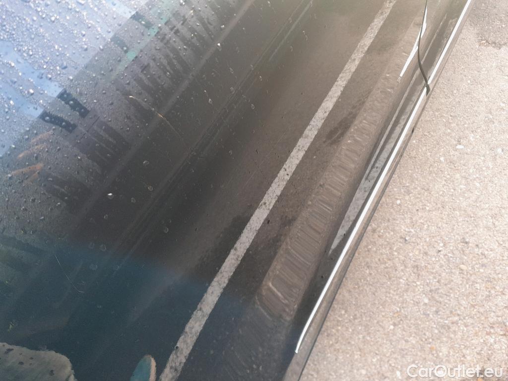  KIA  Niro KIA  / 2019 / 5P / crossover 1.6 GDi PHEV 104kW (141CV) Drive #5