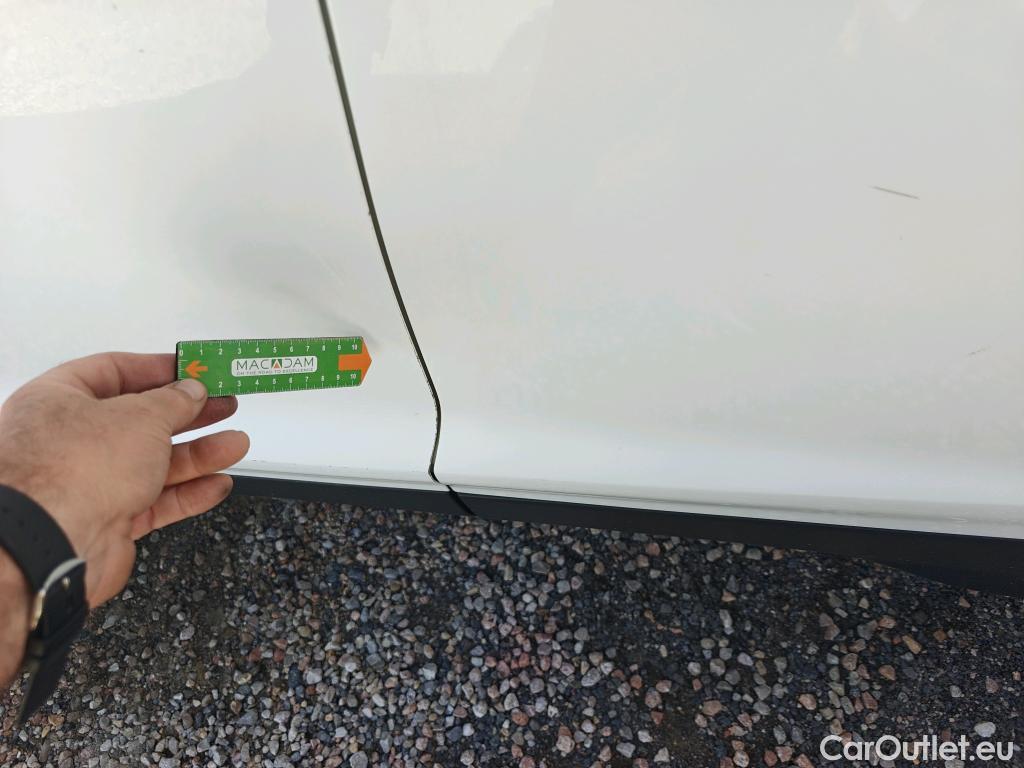  Ford  Kuga FORD  / 2016 / 5P / todoterreno 1.5 EcoBoost 88kW 4x2 Trend+ (CX) #14