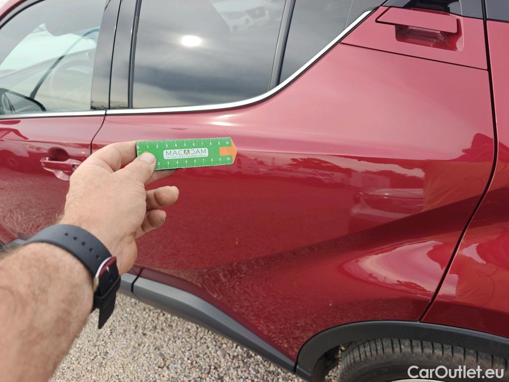  Toyota  C-HR TOYOTA  / 2016 / 5P / todoterreno 1.8 125H Advance #13