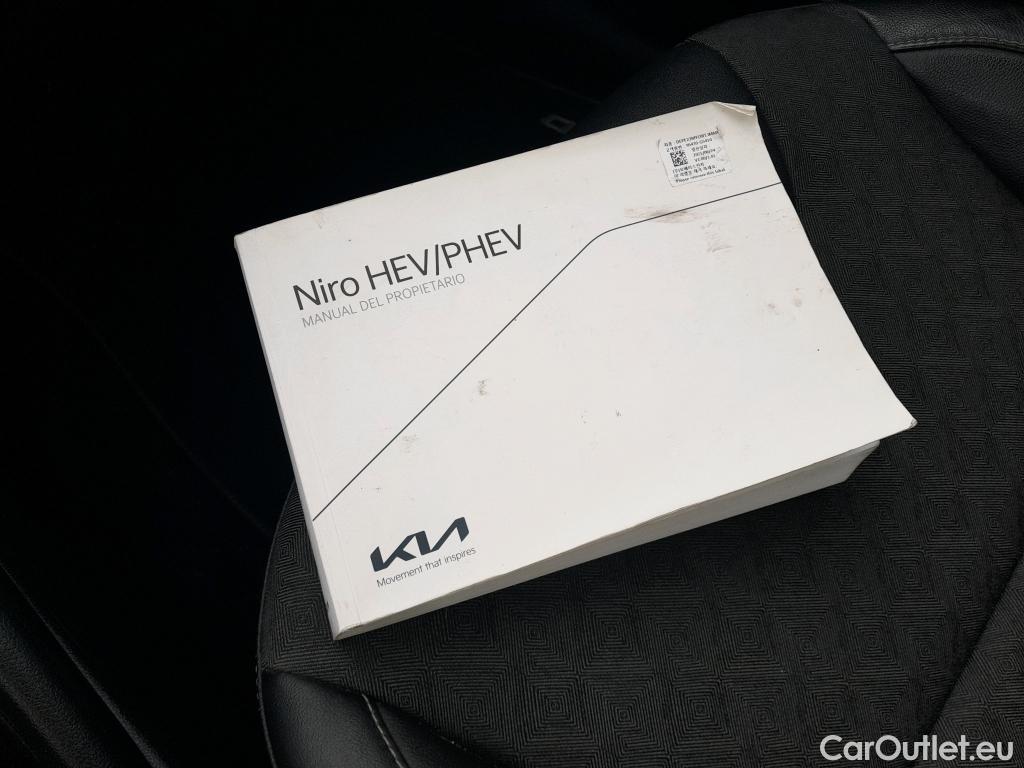  KIA  Niro KIA  / 2019 / 5P / crossover 1.6 GDi PHEV 104kW (141CV) Drive #13