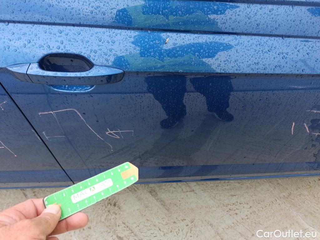  Volkswagen  Polo VOLKSWAGEN  / 2017 / 5P / berlina con portón United 1.0 TSI 81kW (110CV)(SP) #8