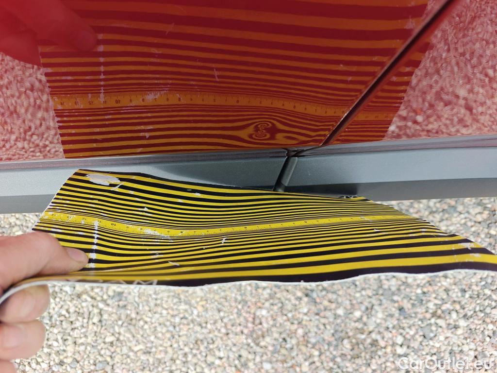  Toyota  C-HR TOYOTA  / 2016 / 5P / todoterreno 1.8 125H Advance #2