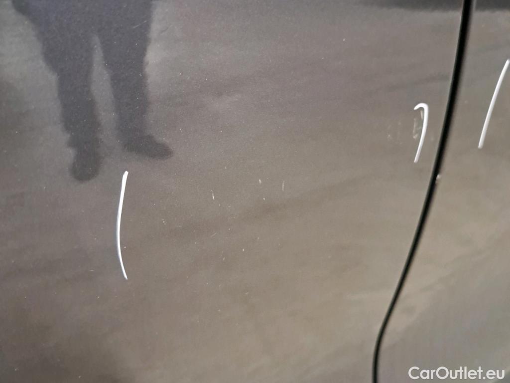  Hyundai  Santa Fe HYUNDAI  / 2021 / 5P / todoterreno 1.6 TGDi HEV Klass Auto 4x2  #8