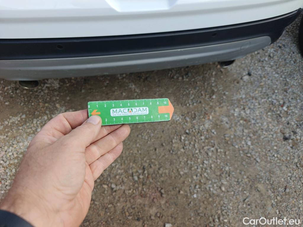  Ford  Kuga FORD  / 2016 / 5P / todoterreno 1.5 EcoBoost 88kW 4x2 Trend+ (CX) #8