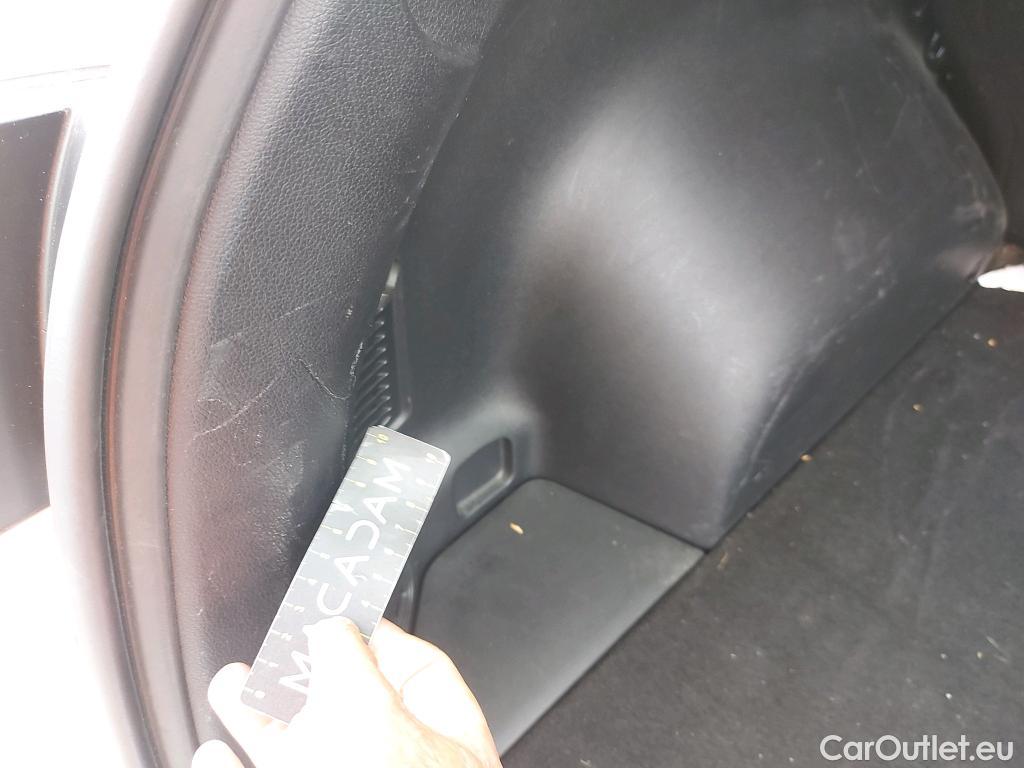  KIA  Sportage KIA  / 2018 / 5P / todoterreno 1.6 MHEV Business 100kW (136CV) 4x2 #30