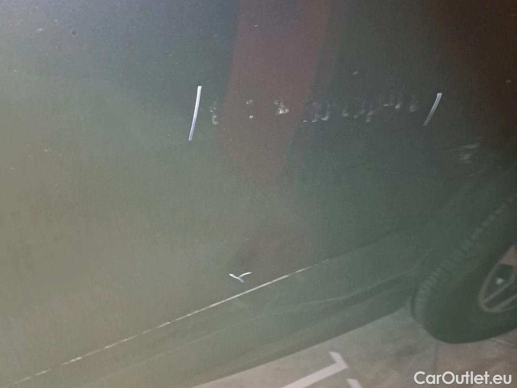  Hyundai  Santa Fe HYUNDAI  / 2021 / 5P / todoterreno 1.6 TGDi HEV Klass Auto 4x2  #6