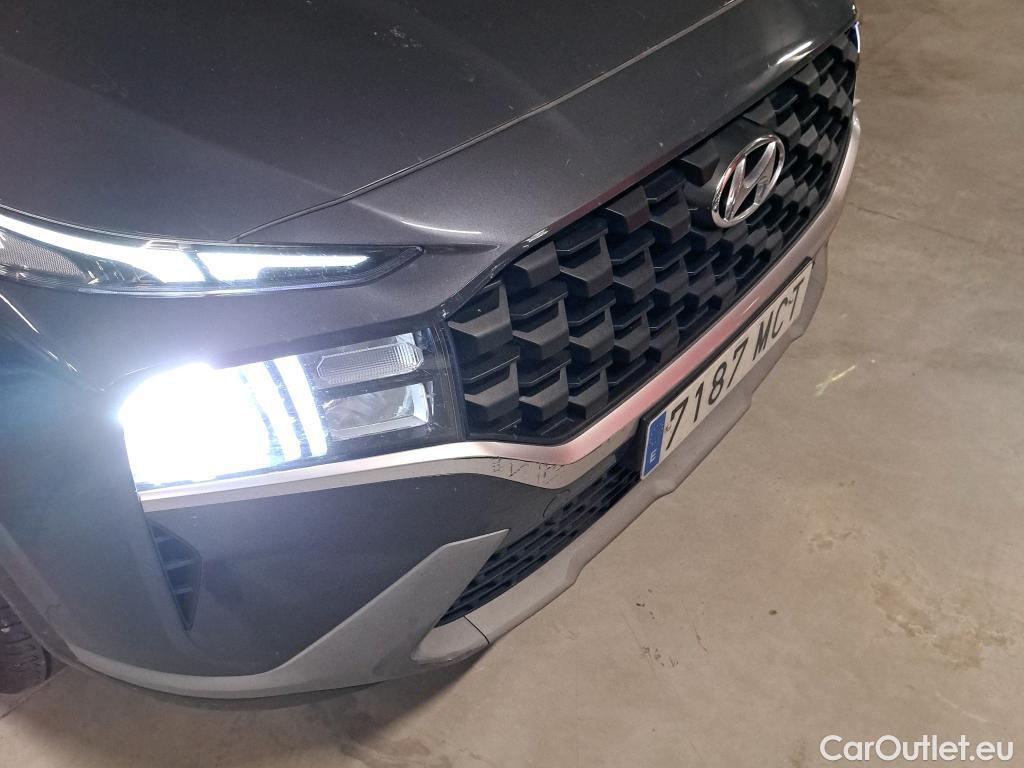  Hyundai  Santa Fe HYUNDAI  / 2021 / 5P / todoterreno 1.6 TGDi HEV Klass Auto 4x2  #11