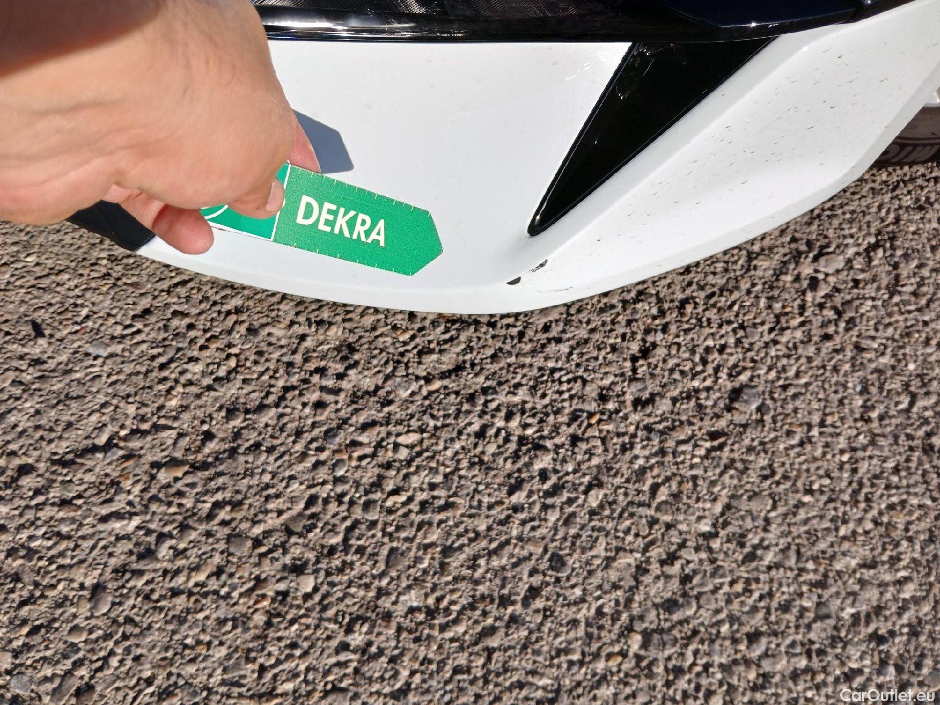  KIA  Cee'd KIA Ceed / 2021 / 5P / berlina con portón 1.0 MHEV 88kW (120CV) Drive DCT #5