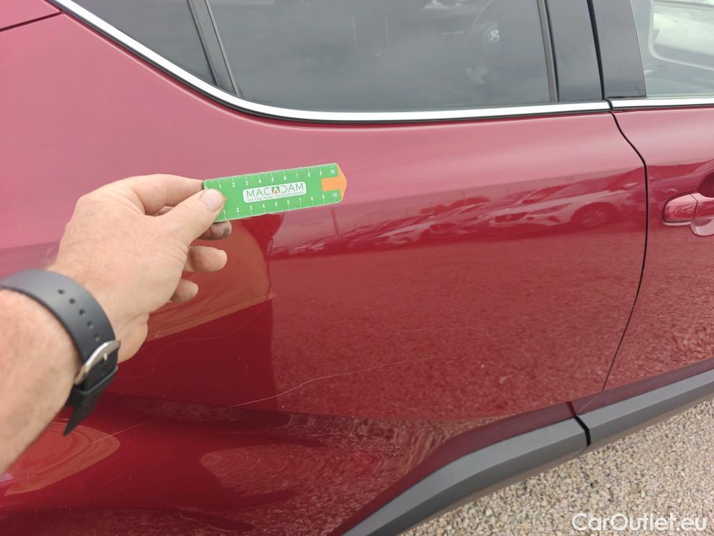  Toyota  C-HR TOYOTA  / 2016 / 5P / todoterreno 1.8 125H Advance #17