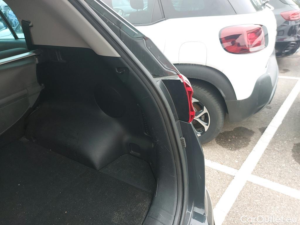  KIA  Sportage KIA  1.6MHEV Drive 100kW(136CV) 4x2(Crist Tintados)(CX) #14