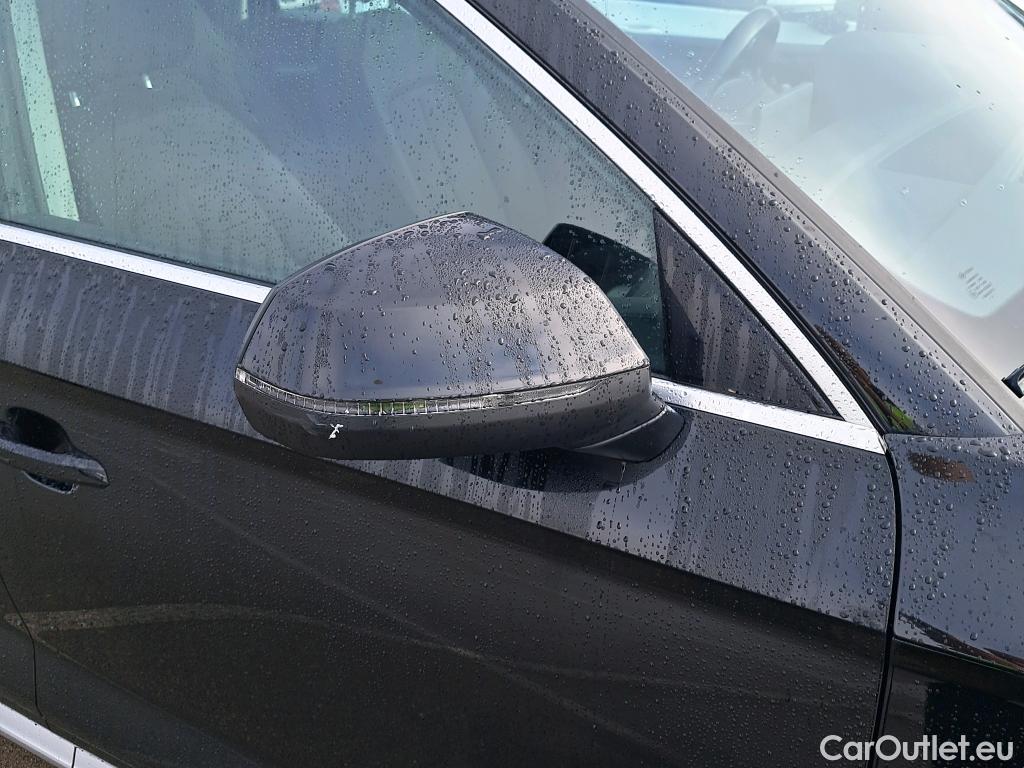  Audi  Q5 AUDI  / 2016 / 5P / todoterreno Design 35 TDI 120kW S tronic (AC) #13