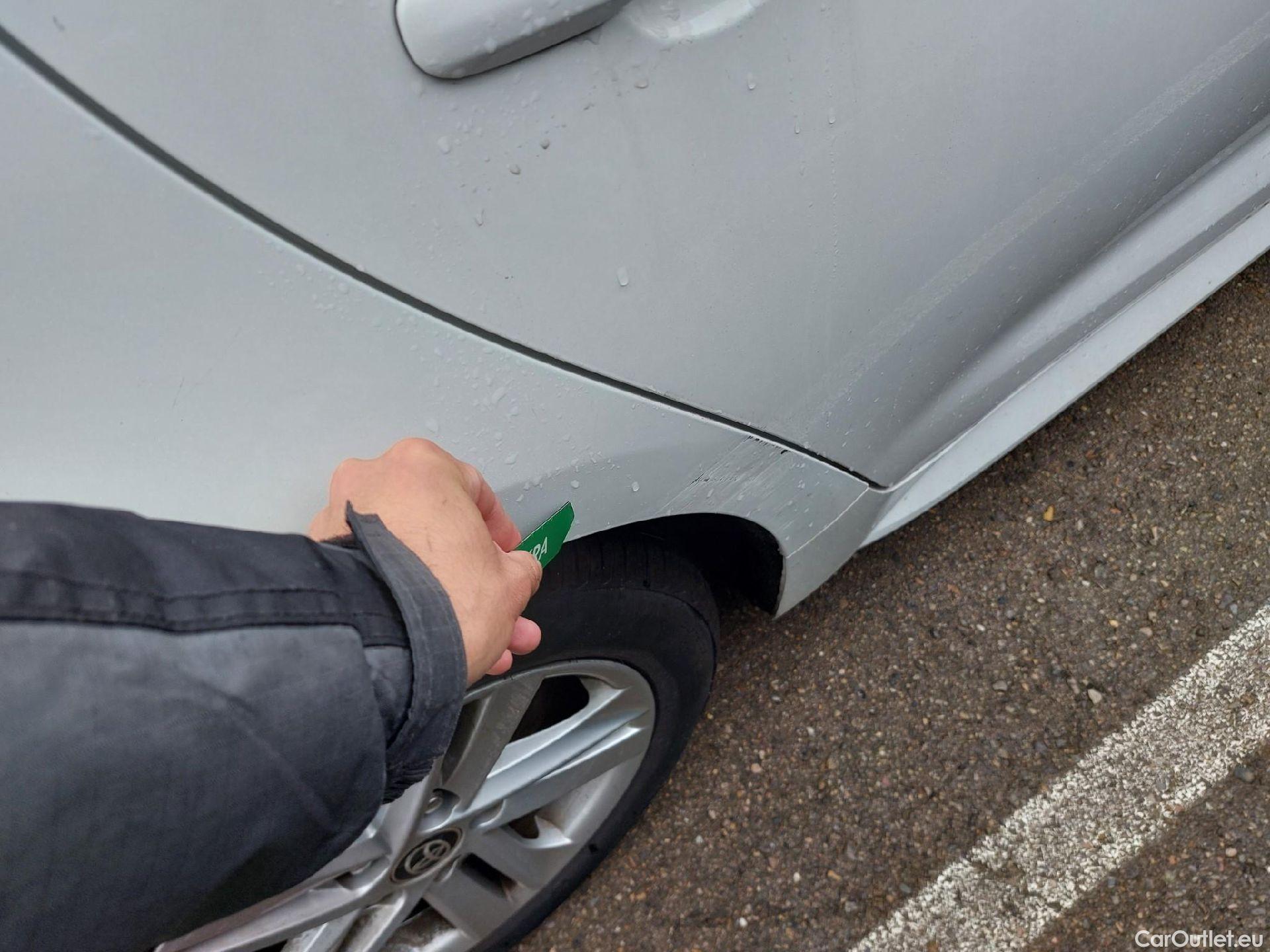  Toyota  Corolla TOYOTA  1.8 125H ACTIVE TECH E-CVT #13