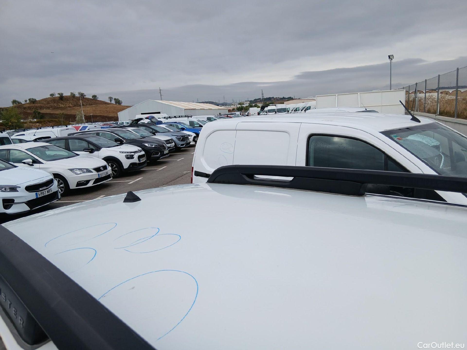  Dacia  Duster DACIA  / 2018 / 5P / todoterreno Essential Blue dCi 85kW (115CV) 4X4 #44