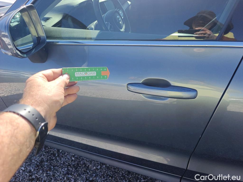  Volvo  XC60 VOLVO  / 2017 / 5P / todoterreno 2.0 T8 AWD Business Plus Auto #15