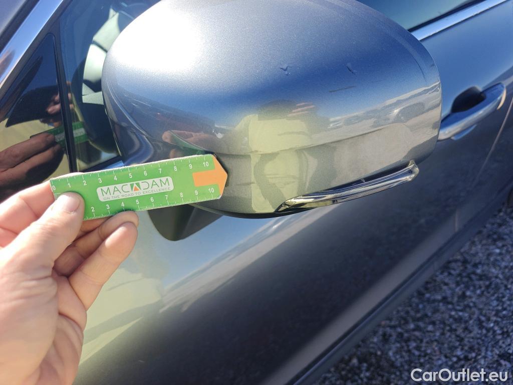  Volvo  XC60 VOLVO  / 2017 / 5P / todoterreno 2.0 T8 AWD Business Plus Auto #14