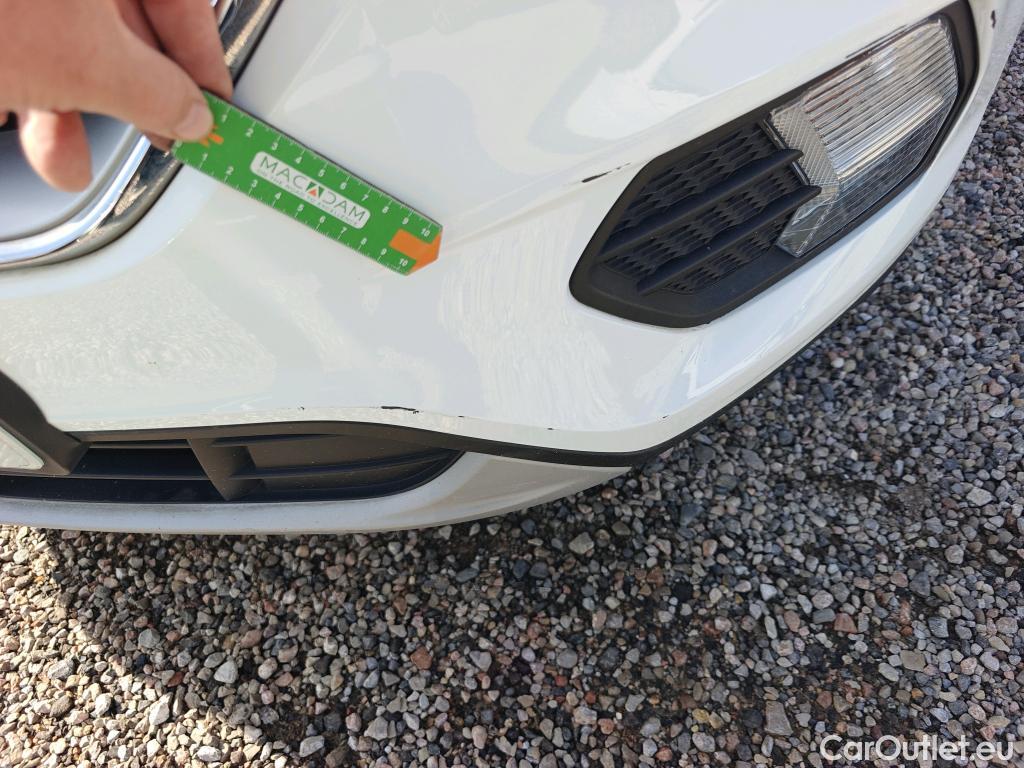  Ford  Kuga FORD  / 2016 / 5P / todoterreno 1.5 EcoBoost 88kW 4x2 Trend+ (CX) #26