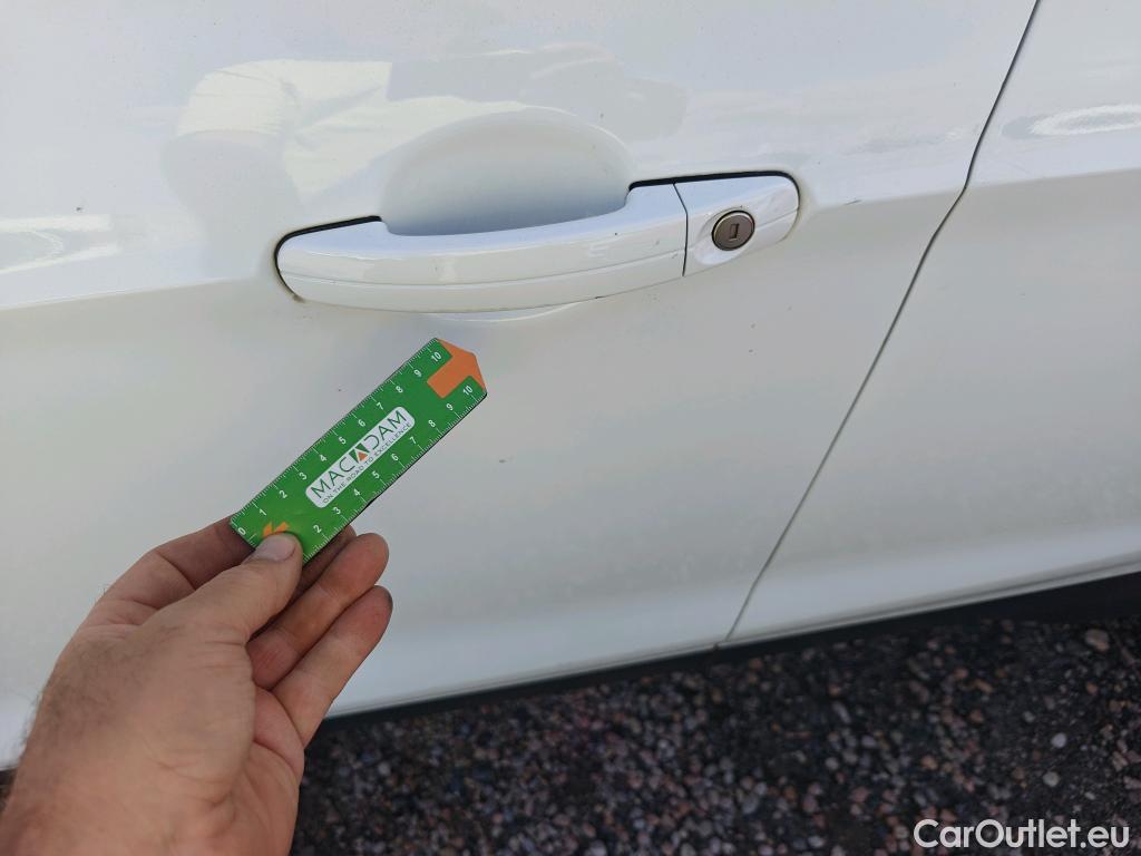  Ford  Kuga FORD  / 2016 / 5P / todoterreno 1.5 EcoBoost 88kW 4x2 Trend+ (CX) #37