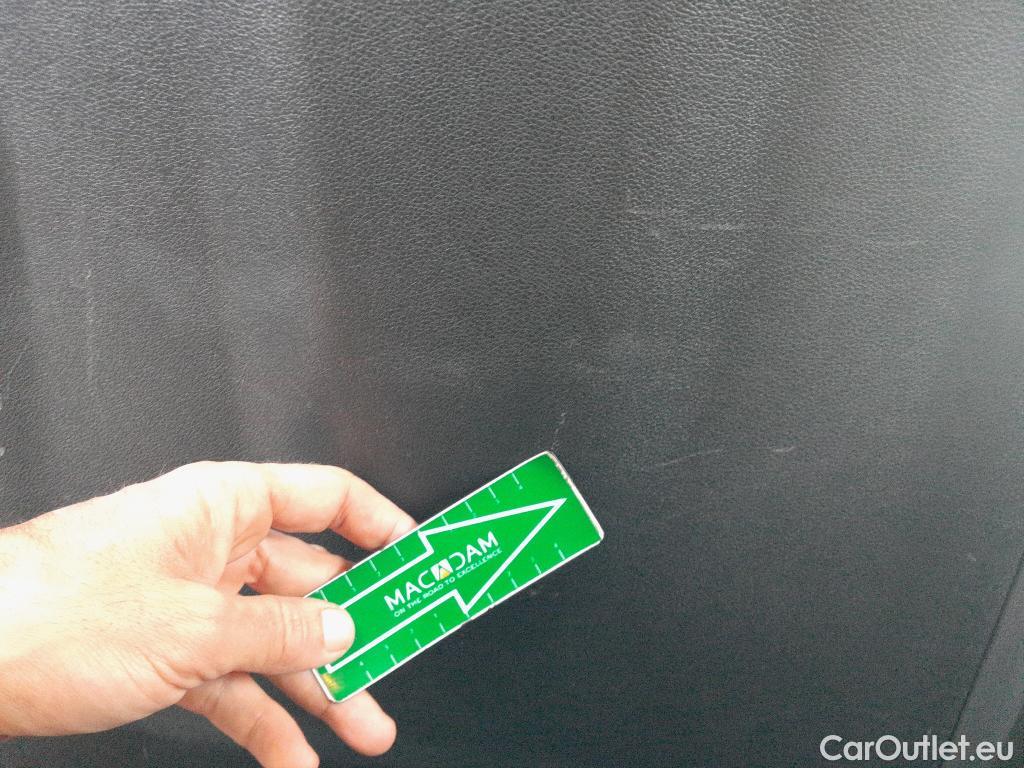  KIA  Niro KIA  / 2019 / 5P / crossover 1.6 GDi PHEV 104kW (141CV) Drive #12