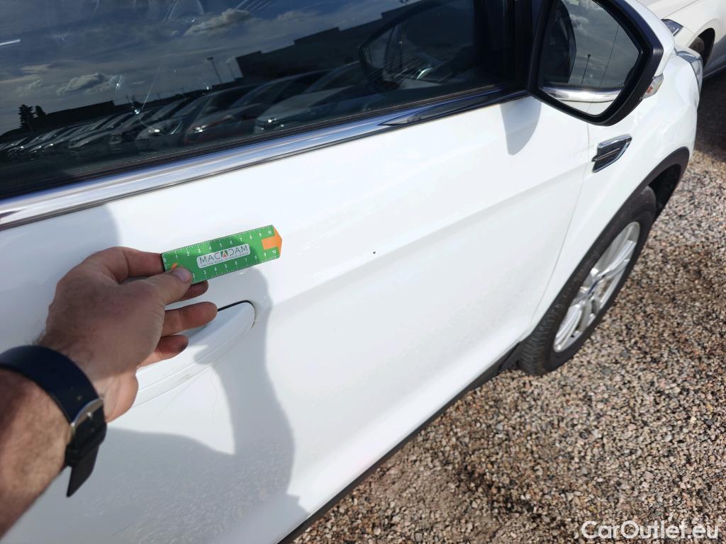  Ford  Kuga FORD  / 2016 / 5P / todoterreno 1.5 EcoBoost 88kW 4x2 Trend+ (CX) #16