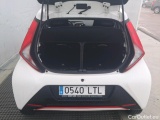  Toyota  Aygo TOYOTA  / 2018 / 5P / minicoche 1.0 70 x-play #8