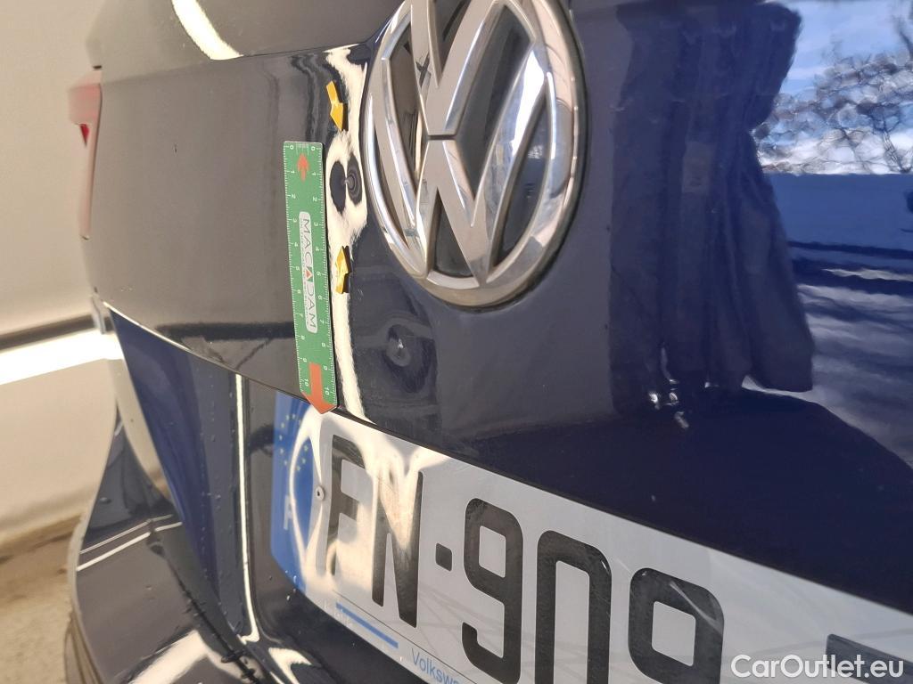  Volkswagen  Tiguan VOLKSWAGEN  / 2016 / 5P / SUV 1.5 TSI 150 EVO DSG7 Carat Exclusive #12