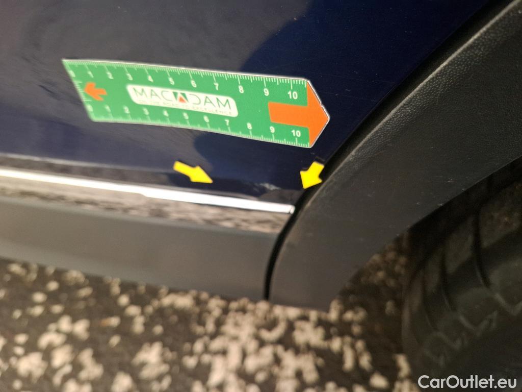  Volkswagen  Tiguan VOLKSWAGEN  / 2016 / 5P / SUV 1.5 TSI 150 EVO DSG7 Carat Exclusive #7