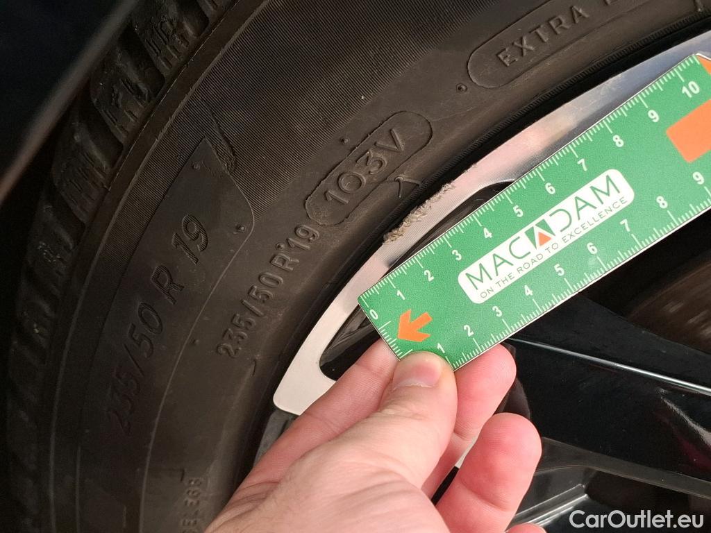  KIA  Sportage KIA  / 2021 / 5P / SUV 1.6 T-GDI 265 PHEV AUTO 4WD GT-L PREM BU #27