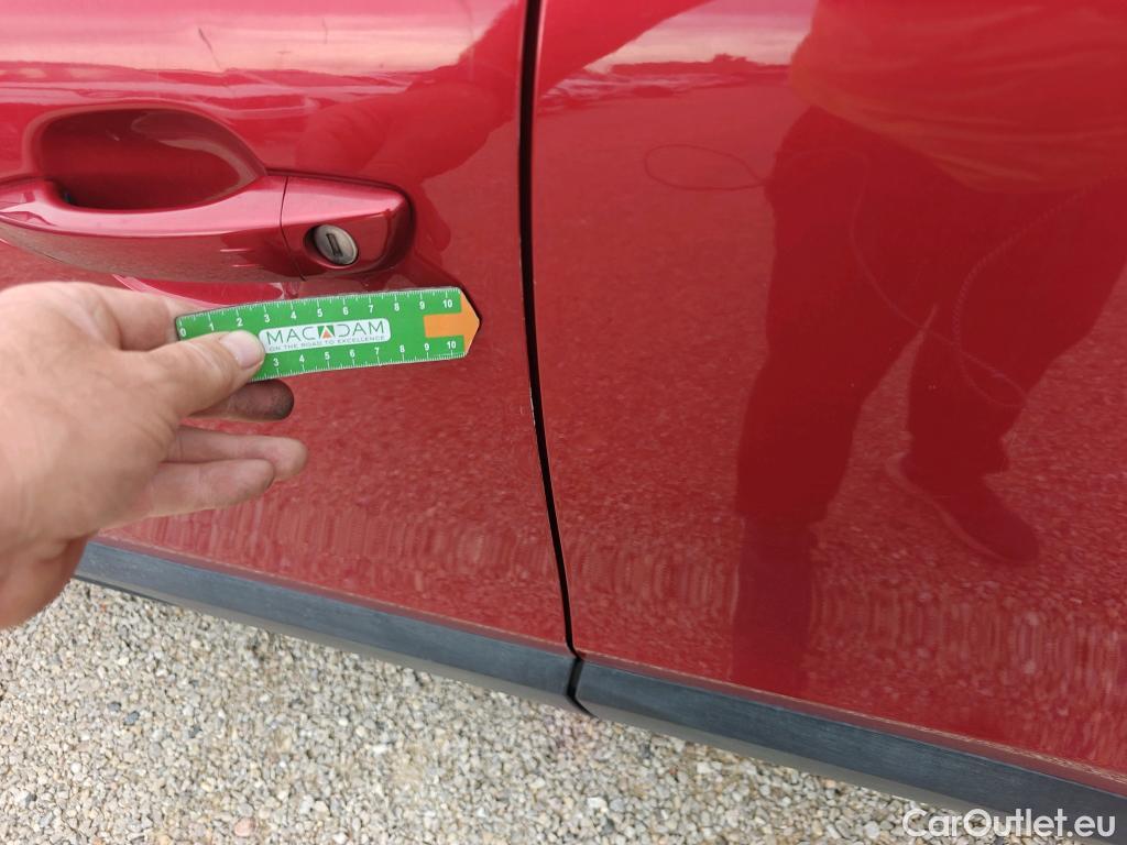  Citroen  C4  Berlina Feel Pack 1.2 PureTech 130CV AT8 E6d #9