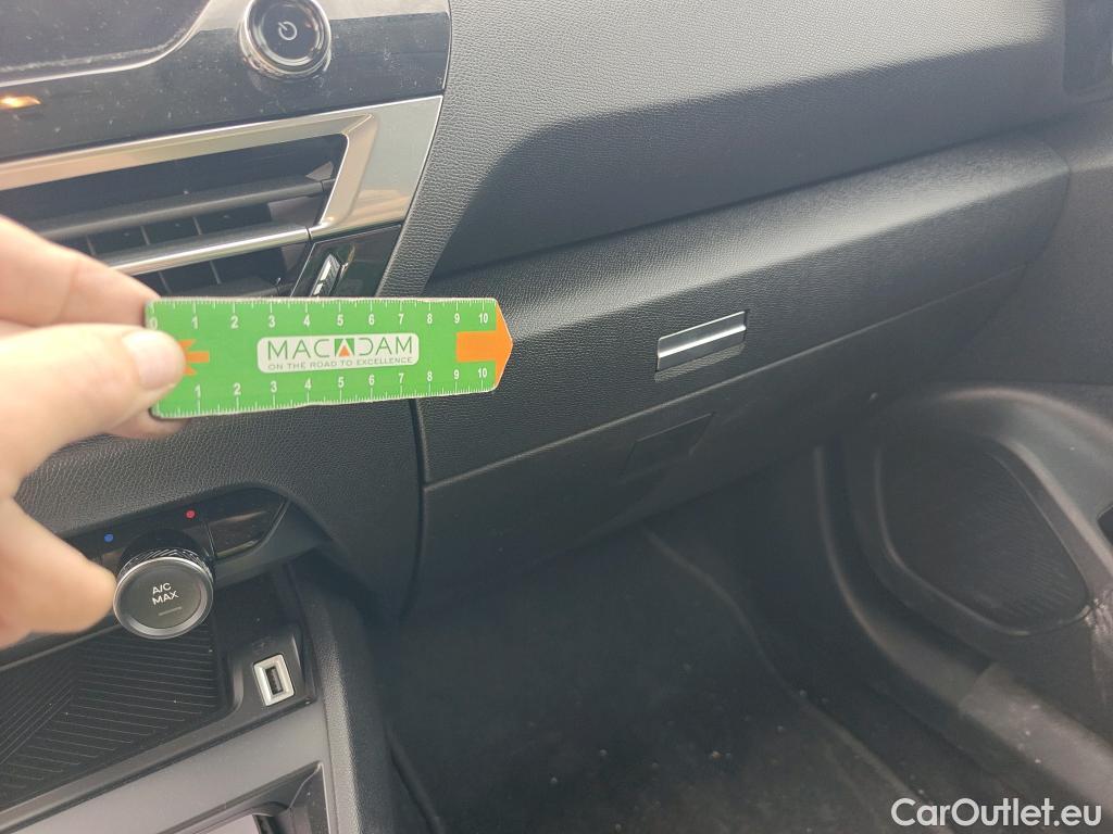  Citroen  C4  Berlina Feel Pack 1.2 PureTech 130CV AT8 E6d #13