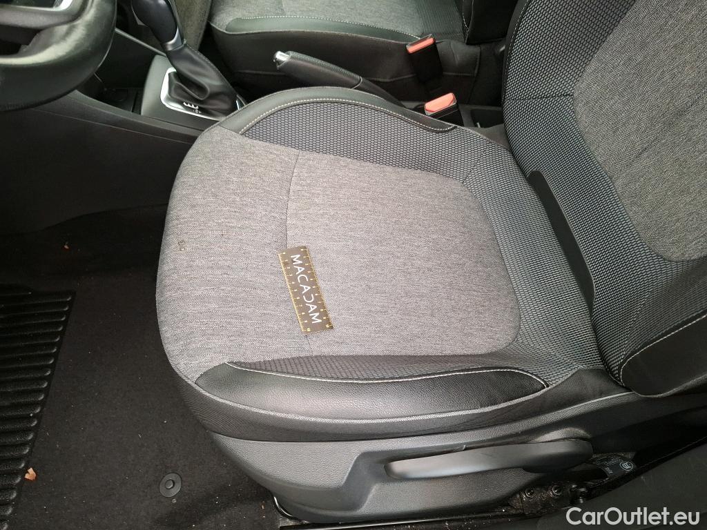  Renault  Captur  Intens 1.5 dCi 90CV BVA6 E6 #1