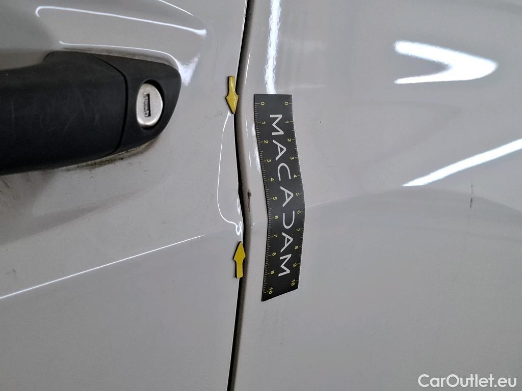  Peugeot  208  Premium 1.5 HDi 100CV BVM6 E6d #3