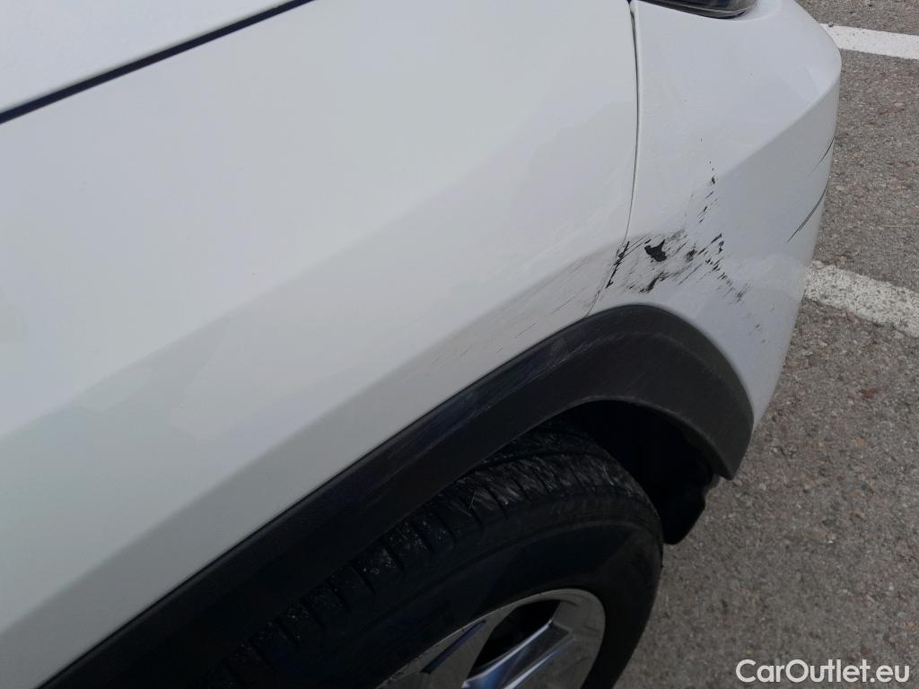  Toyota  RAV4 TOYOTA  / 2018 / 5P / todoterreno 2.5l 220H Advance 4WD #25