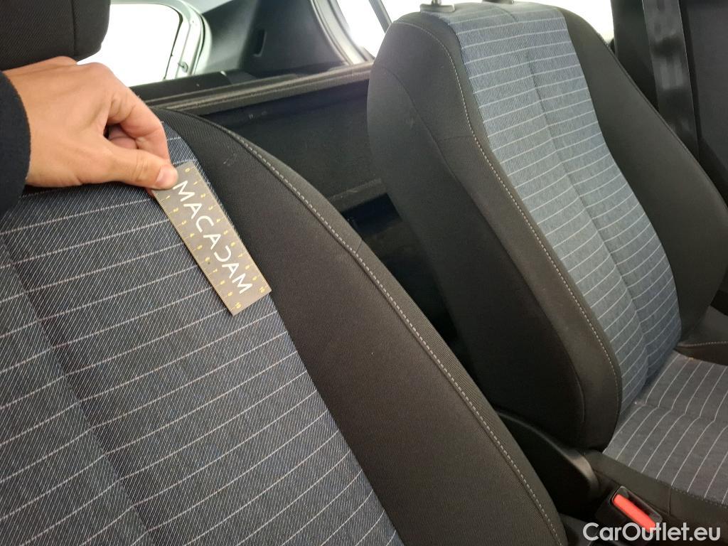  Peugeot  208  Premium 1.5 HDi 100CV BVM6 E6d #38