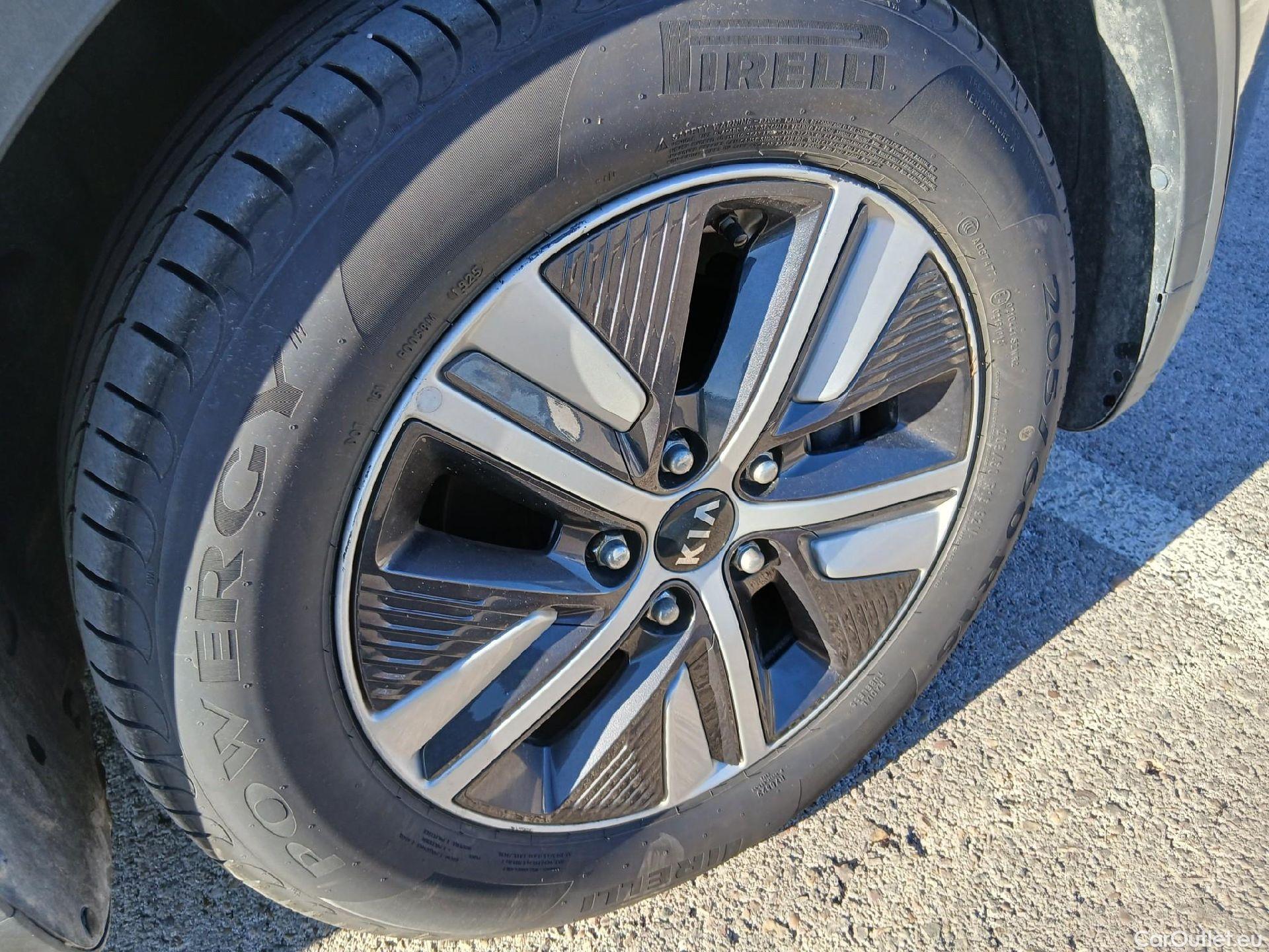  KIA  Niro KIA  1.6 GDi PHEV 104kW (141CV) Drive (AC) #51