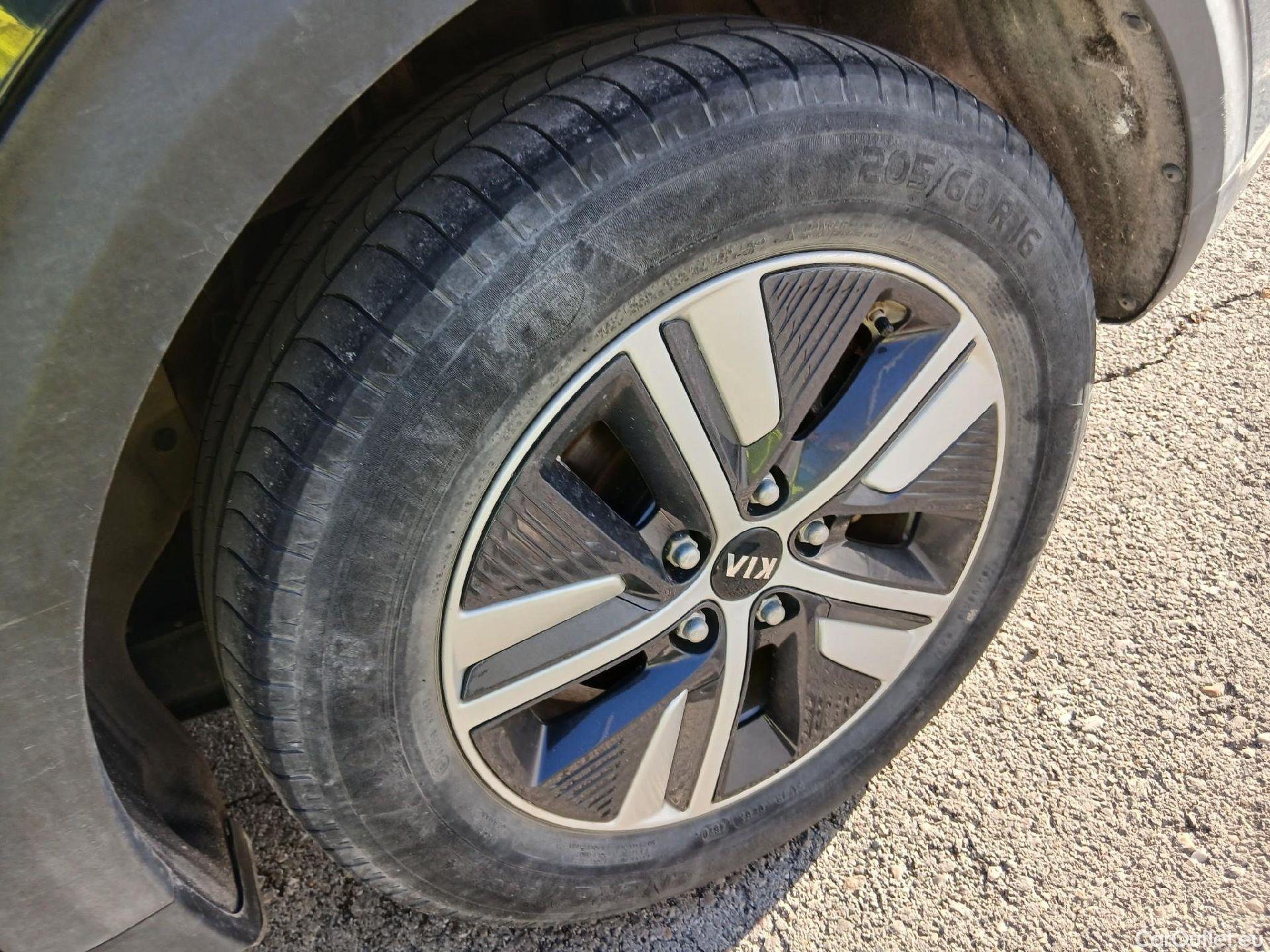  KIA  Niro KIA  1.6 GDi PHEV 104kW (141CV) Drive (AC) #53